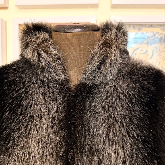 Vintage Black White Faux Fur Coat — Plush & Oversized - Picture 7 of 12